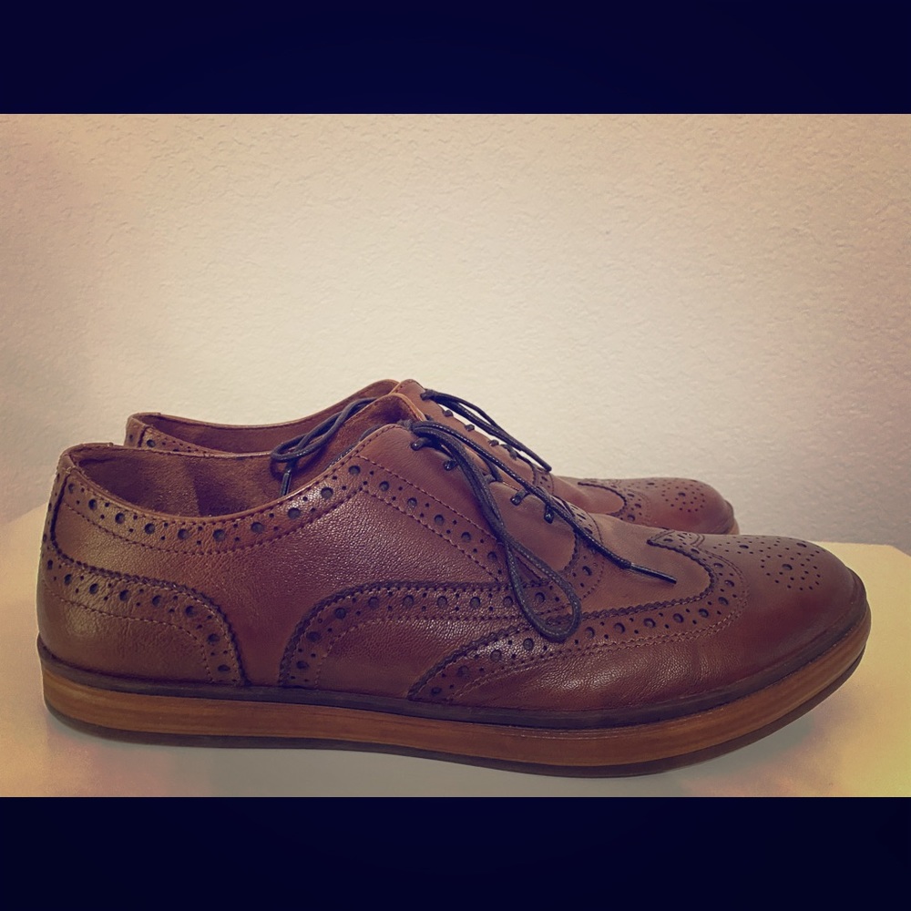 Kenneth Cole TECHNI-COLE Brown Wingtip Sneaker